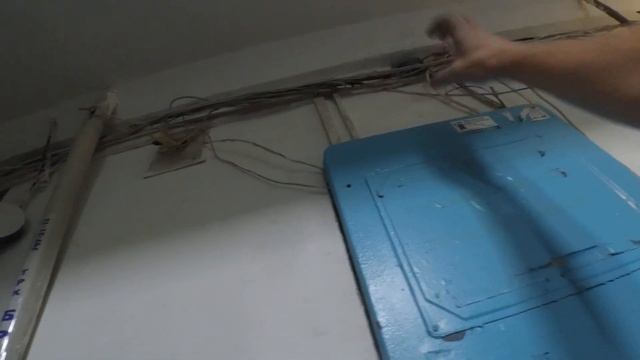 Замена Вводного кабеля от щитка в квартиру. Чешский проект. смотреть онлайн