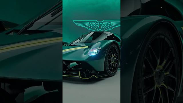 Aston Martin Valkyrie #авто