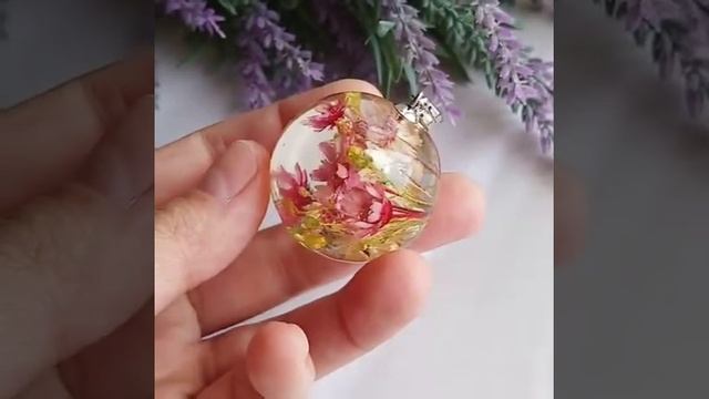 Украшения из эпоксидной смолы BOTANICA. Весенняя коллекция. Кулон №1 смотреть онлайн