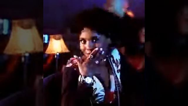 Девушка сошла с ума смотреть онлайн