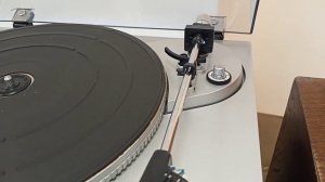 Назад в СССР. Электроника ЭП-017: фиксатор тонарма.