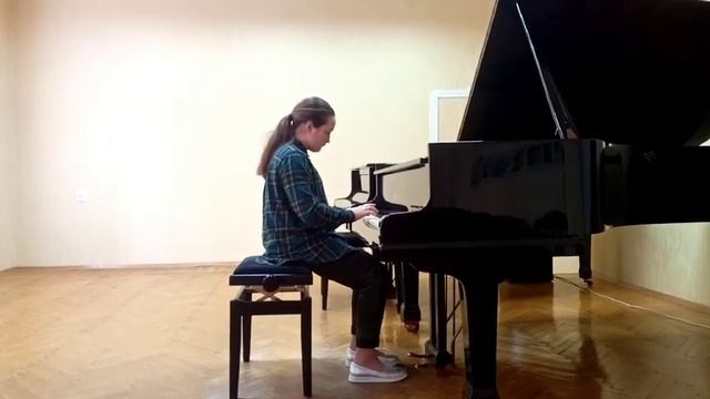 Власенко Анна, 3 год обучения В Коровицын Полька смотреть онлайн