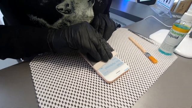 Поклейка гидрогелевой пленки iphone 7 plus смотреть онлайн