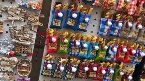 Италия .Рим.Небольшой шопинг в итальянской сувенирной лавке.Май2018