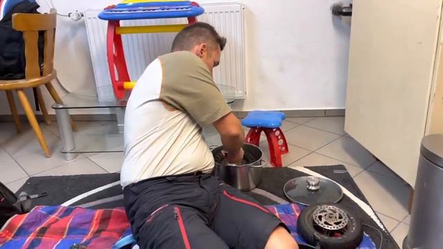 Бескамерные ,литые покрышки для электросамоката ОЧЕНЬ ПРОСТО смотреть онлайн