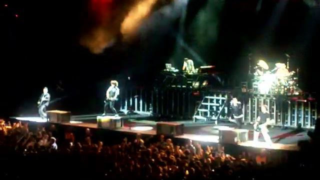Linkin Park - Wake + Given Up (live) 28/01/2008 LP London O2 .avi смотреть онлайн