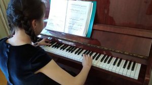 София играет🎶🎵🎹Этюд Черни