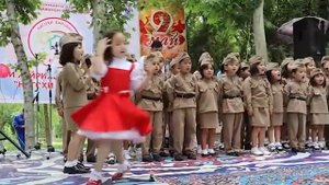 СМУГЛЯНКА. Дети поздравили детей с ограниченными возможностями, с Днём Защиты Детей!г.Ходжент.