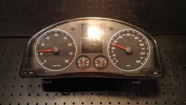 Панель приборов Volkswagen Jetta 2006-2011 смотреть онлайн