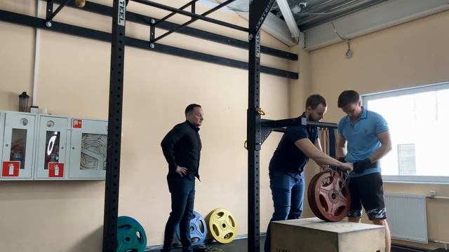 Соревнования по стритлифтингу. Кировск. 1 апреля 2023 г.