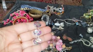 В секонд хенде купила мешок с бижутерией 3 кг за $ 18. А там сюрприз ! Обзор покупки с Second Hand