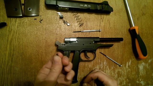 Разбор пневматического пистолета Стечкина (АПС) часть 1