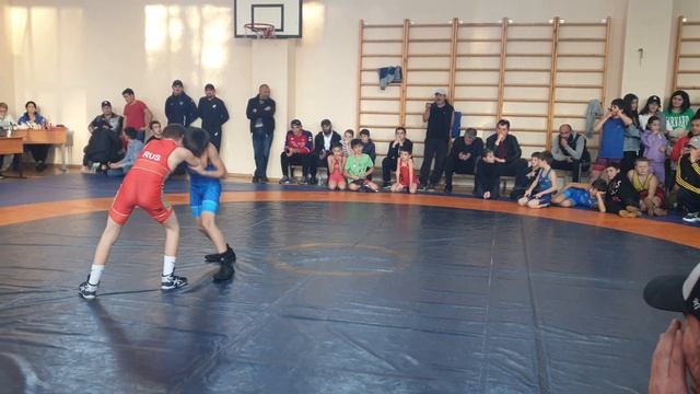 Гергиев Эдуард - Алборов Аца 1/2 - 32 кг/Южный 30.10.2022 г. смотреть онлайн