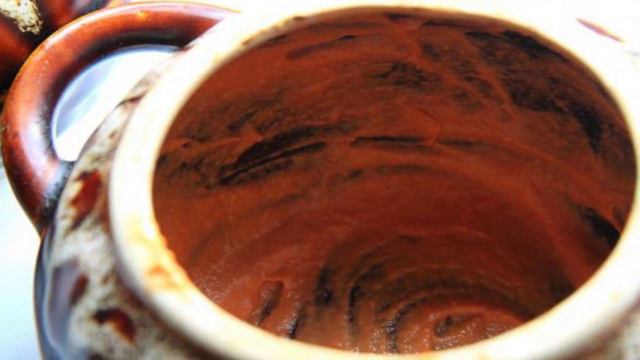 Жаркое из свинины и картофеля с солеными огурцами