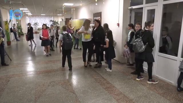 В Южному відзначили День вчителя – Южненські новини – 4.10.2019 смотреть онлайн