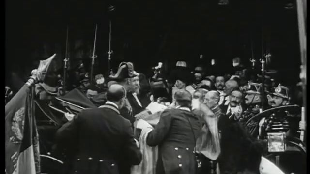 King George and Queen Mary - The First Windsors (Part 1) смотреть онлайн