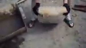 как быстро открыть мешок цемента ))