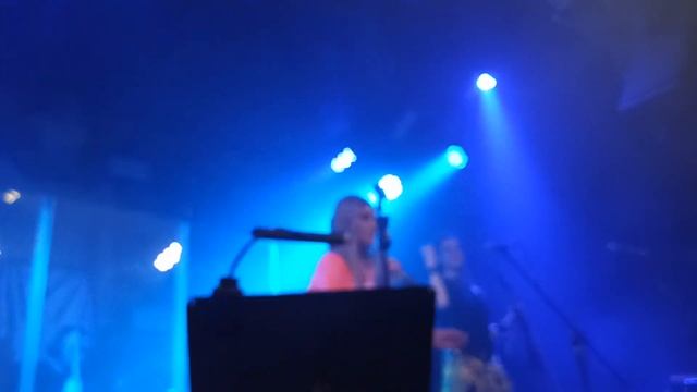 Танец под водой. Линда в Барнауле 31.10.2022 смотреть онлайн