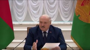 Лукашенко: "Без милиции мы ничего не сделаем!!! Милиционеры знают всё - ОНИ ВЕЗДЕ!!!"