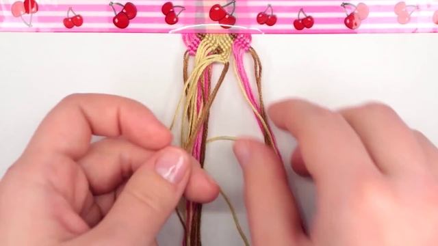 #40. Фенечка Плетёнка [★★☆☆☆] смотреть онлайн