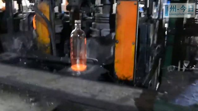 СТЕКЛЯННЫЕ БУТЫЛКИ | Стеклянная посуда | Производство стеклотары | Литье из стекла оптом на заказ смотреть онлайн