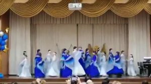 Полина на сцене. Танец На заре