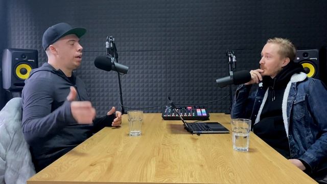 @dima_maleev : Як заробити на YouTube та подкастах? Дій Подкаст #48 смотреть онлайн