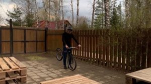 Встаем на переднее колесо. Прыжки на переднем колесе велосипеда