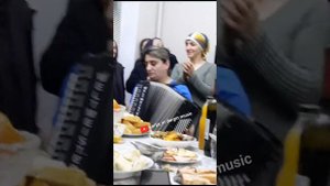 Залина Муртузалиева поёт для друзей. Красивая даргинская песня 👍👏👏👏🔥🔥🔥