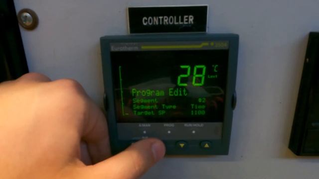 Tube Furnace Tutorial (Eurotherm Model 3504 Controller and CM Furnace) смотреть онлайн