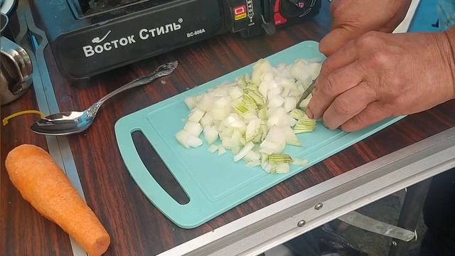 Хакасия озеро Тус День 2 \ Готовим рыбный суп в казане смотреть онлайн