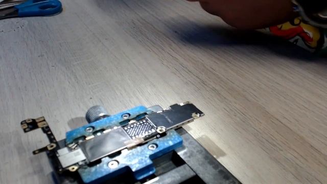 Диагностика MacBook Pro A1989
Поставили на зарядку, после перестал включаться смотреть онлайн