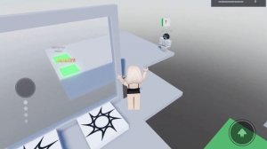 Escape the roblox queen!