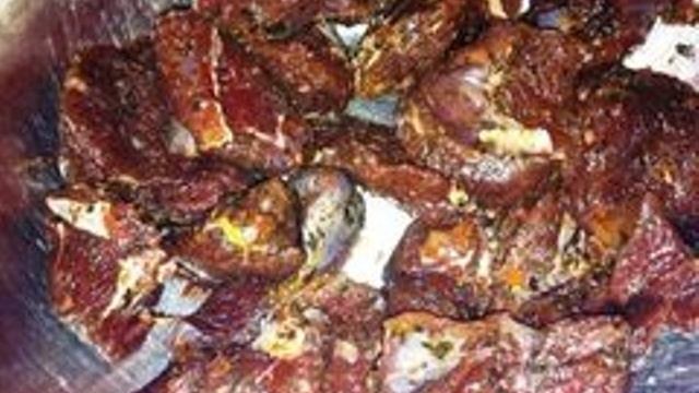 Гуляш из козлятины