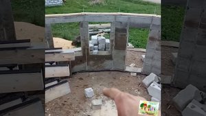 Монтаж Мауэрлата на по стенам круглого ЭКО дома из монолитного арболита.