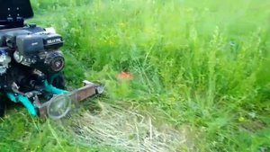 Минипогрузчик косит сено! Первый покос. Тест роторной косилки.