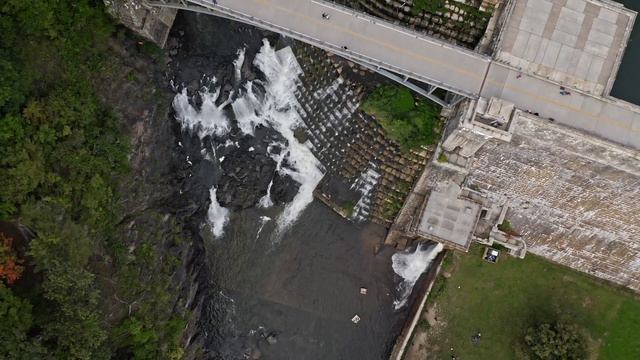 3 Dam minutes in Croton 2.0 смотреть онлайн