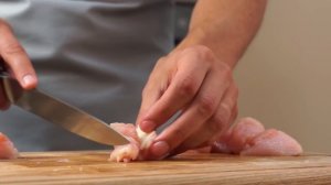 Осторожно! Это ВКУСНО! Сочнейшие Куриные НАГГЕТСЫ рецепт в домашних условиях в духовке и во фритюре