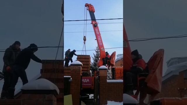 Принимаем кирпич 2НФ и цемент м500 на объекте строительства