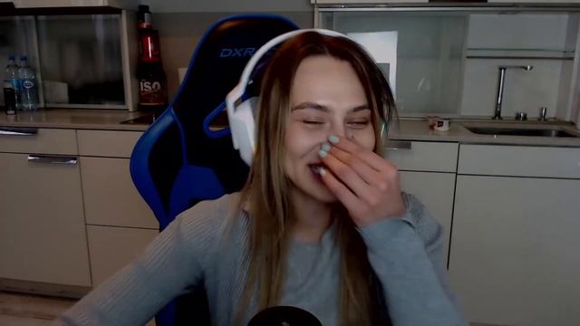 Спалила трусики ? смотреть онлайн