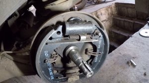 Таврия.Задние тормоза.Ручник.Пыльники ШРУС.