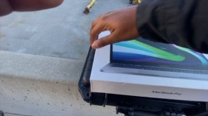 MacBook Pro m1   16GB RAM unboxing on the runway!