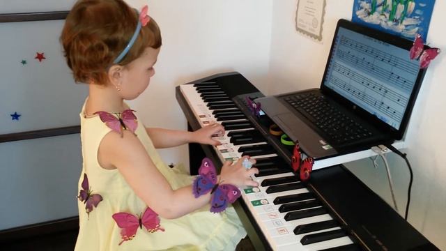 Софт Моцарт. Софийка 4 г. - Кукушка в лесу (А. Кранц) смотреть онлайн