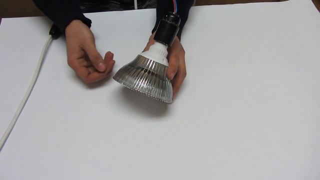 Cветодиодная фитолампа e27 для растений и рассады смотреть онлайн