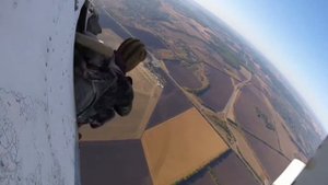 1й прыжок с парашютом Д5 15.09.2019