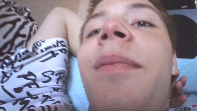 ДЮША И ГЕЛЯ - ЧТО ДЕЛАТЬ ЕСЛИ ПАРЕНЬ СМОТРИТ ДРУГИХ БАБ смотреть онлайн