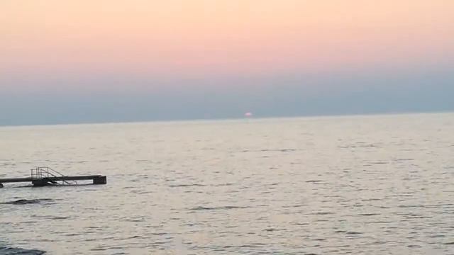 Солнце падает в море, 3 апреля 2020 смотреть онлайн