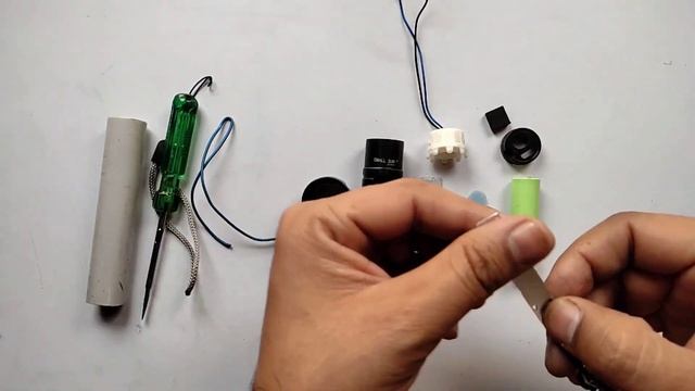Rechargeable LED Torch Open & Repair kare. смотреть онлайн