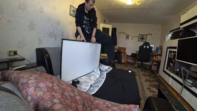 РЕМОНТ ТЕЛЕВИЗОРА / ЧТО СТУЧИТ ПОД МАШИНОЙ смотреть онлайн