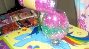 Сажаем кактус  в разноцветный грунт